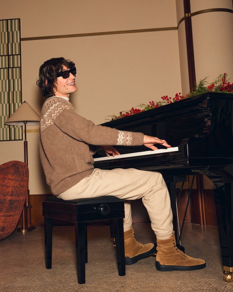 Tods Holiday Campaign Piano