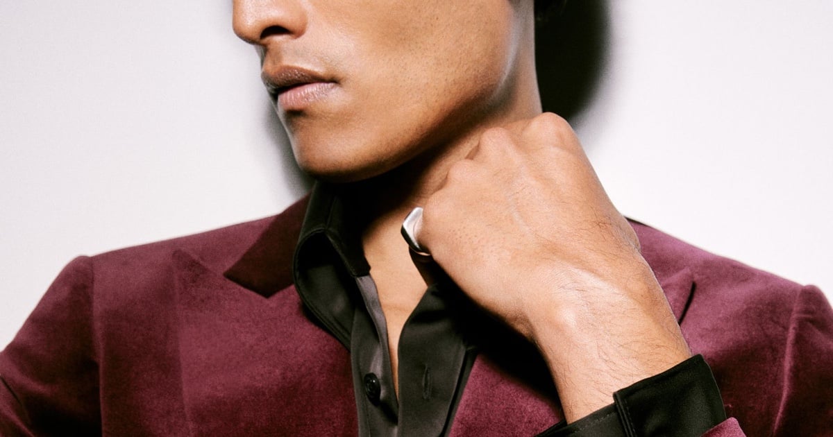 Reiss Refines the Lost Art of Holiday Dressing