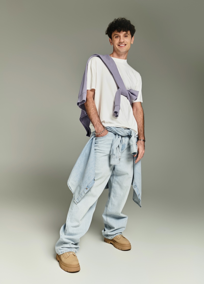 Light Wash Wide Jeans