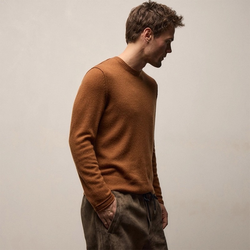 James Perse Soft Featherweight Cashmere Crew in Whiskey