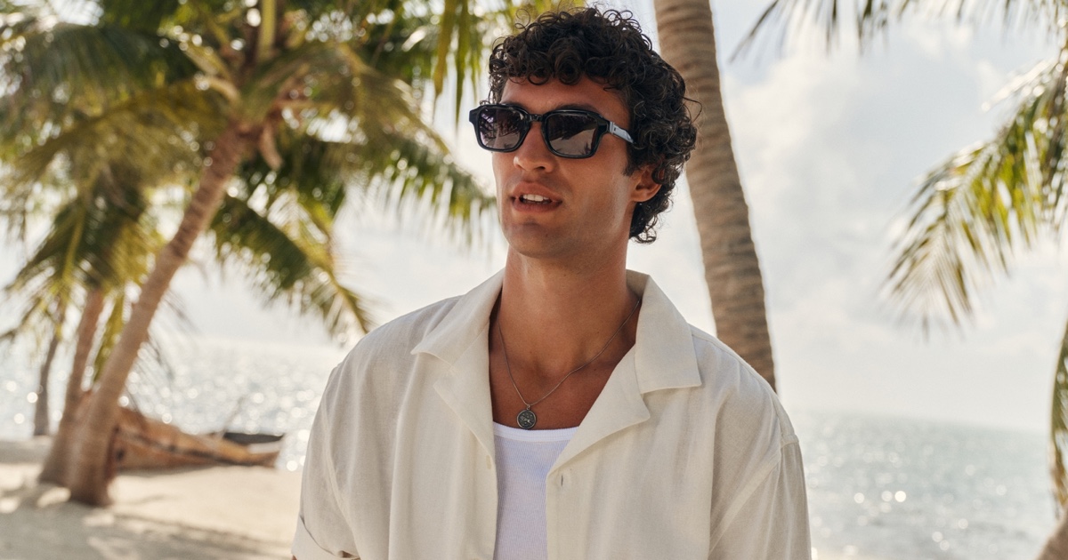 Abercrombie & Fitch Delivers an Early Summer Uniform