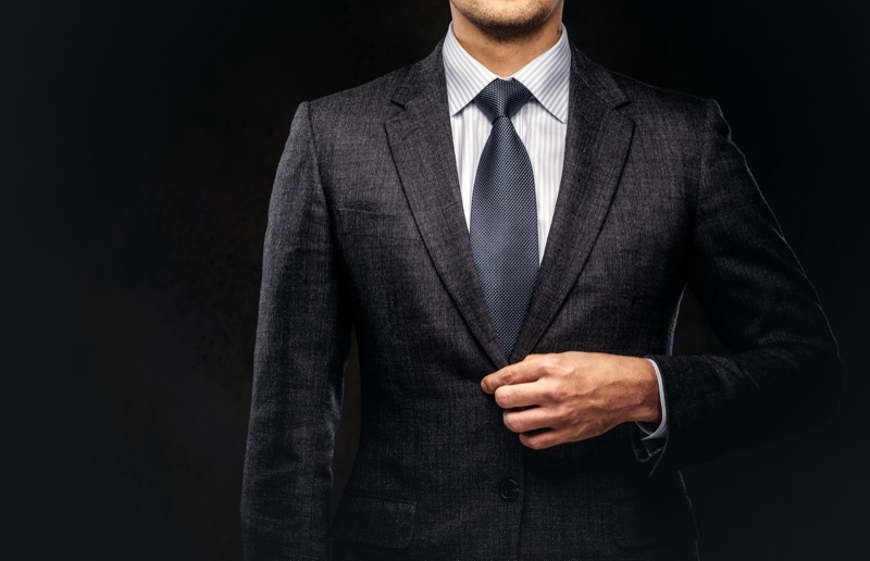 Suit tie