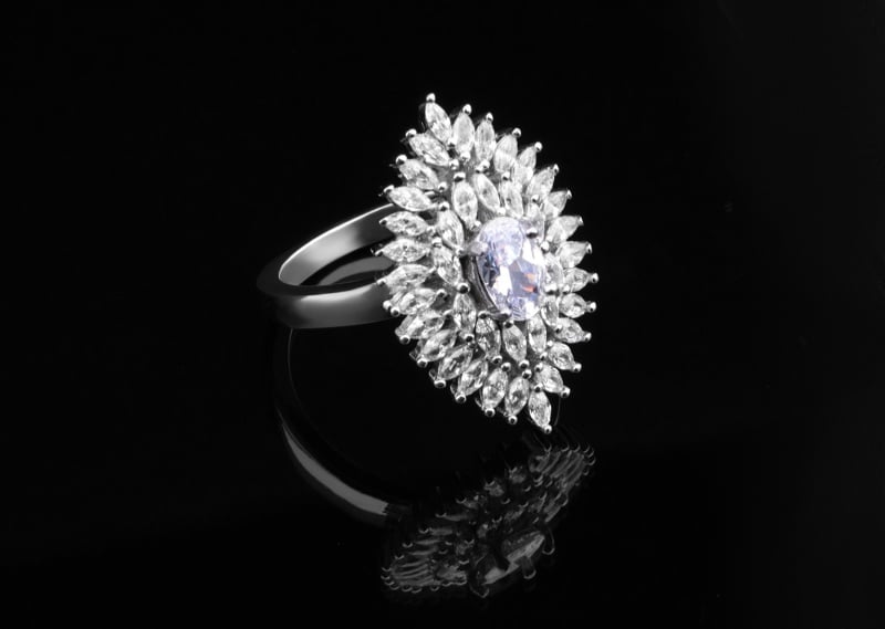 Art deco engagement ring