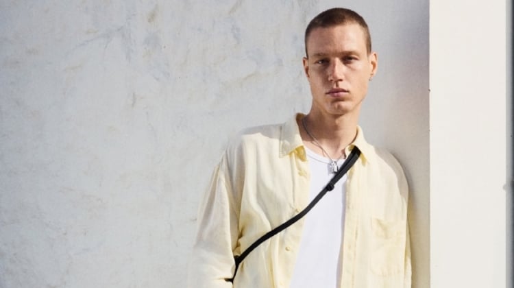 H&M Shapes Summer Around Lightweight Layers