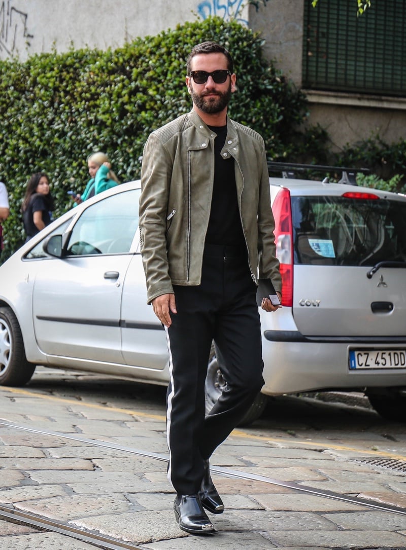 Tailor your weekend wardrobe to be relaxed yet fashionable.