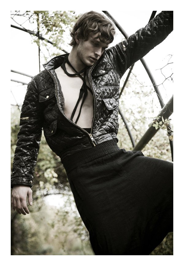 Aigar by André Batista in Rose Garden, Holland Park – The Fashionisto