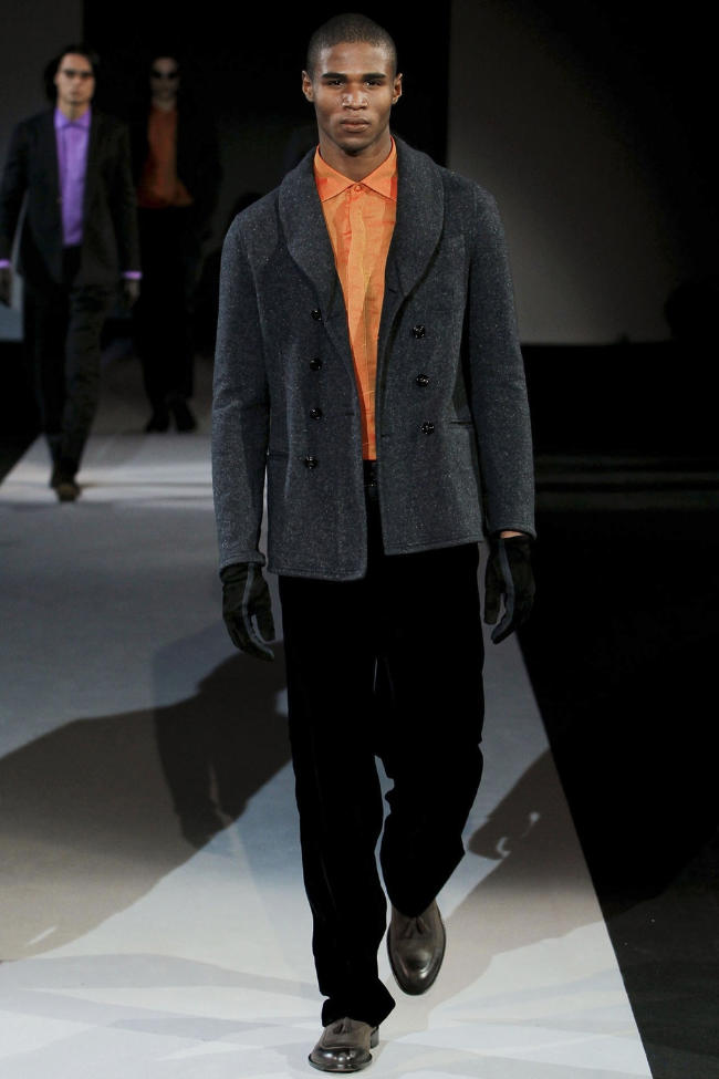 Giorgio Armani Fall 2011 | Milan Fashion Week – The Fashionisto