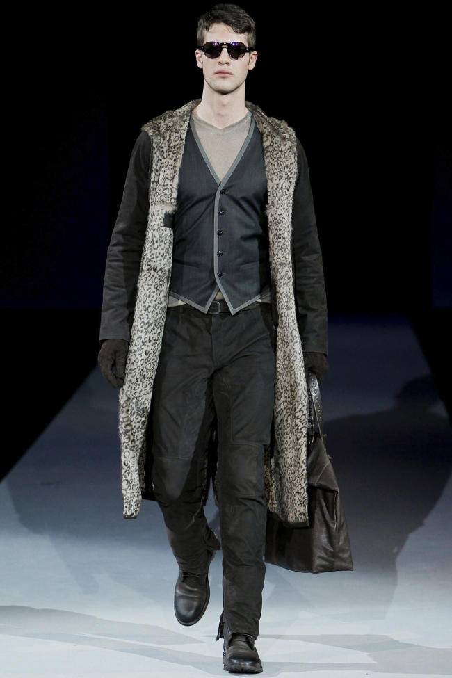 Giorgio Armani Fall 2011 | Milan Fashion Week – The Fashionisto