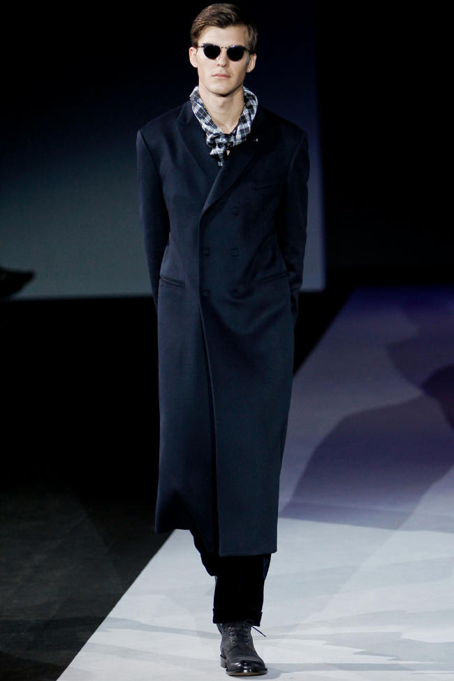 Giorgio Armani Fall 2011 | Milan Fashion Week – The Fashionisto