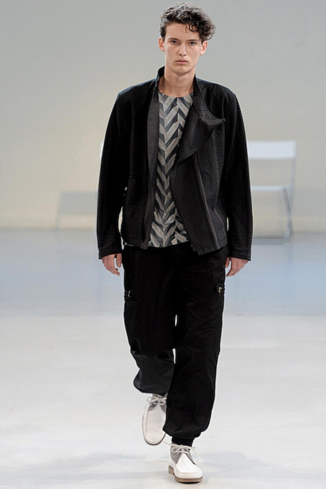 Issey Miyake Fall 2011 | Paris Fashion Week – The Fashionisto