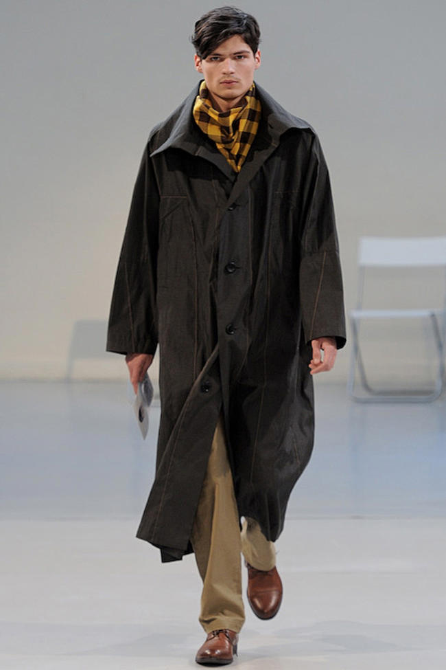 Issey Miyake Fall 2011 | Paris Fashion Week – The Fashionisto