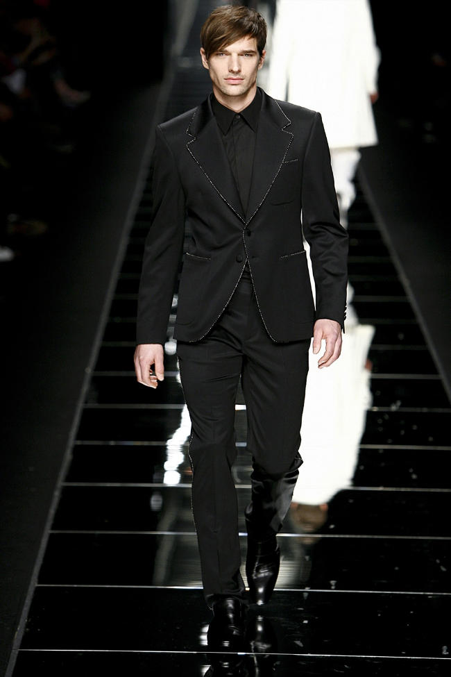 John Richmond Fall 2011 | Milan Fashion Week – The Fashionisto