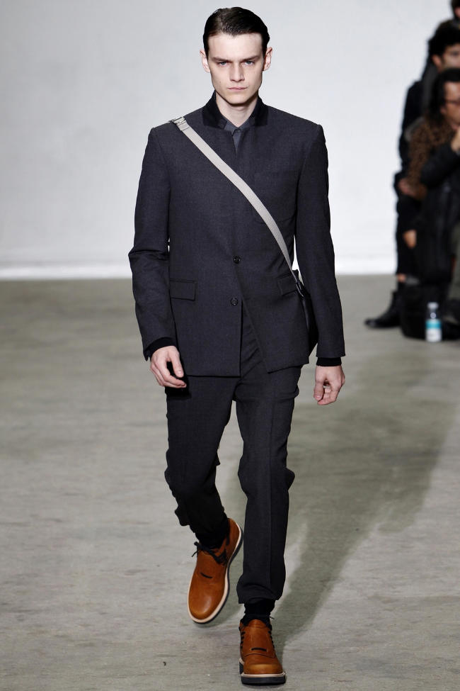 Kris Van Assche Fall 2011 | Paris Fashion Week – The Fashionisto