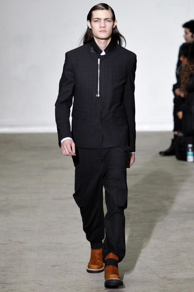 Kris Van Assche Fall 2011 | Paris Fashion Week – The Fashionisto