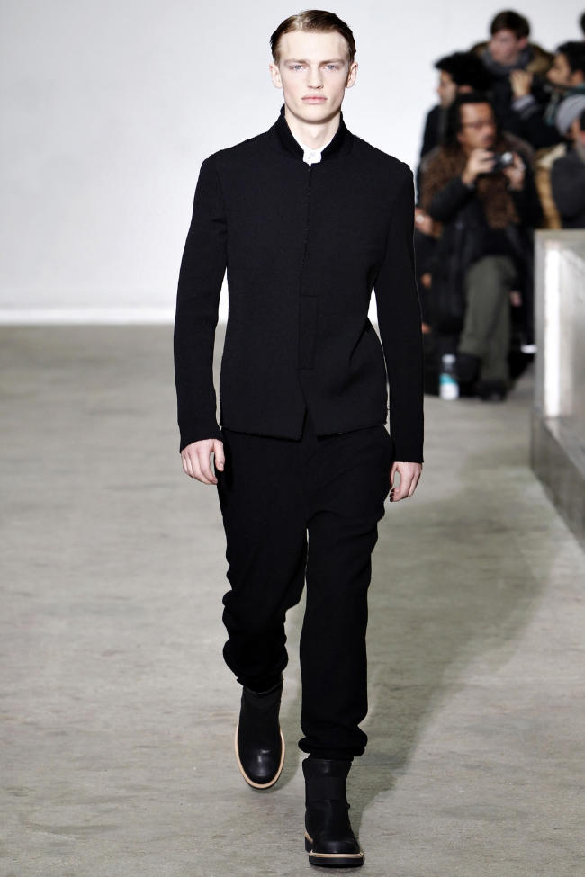 Kris Van Assche Fall 2011 | Paris Fashion Week – The Fashionisto