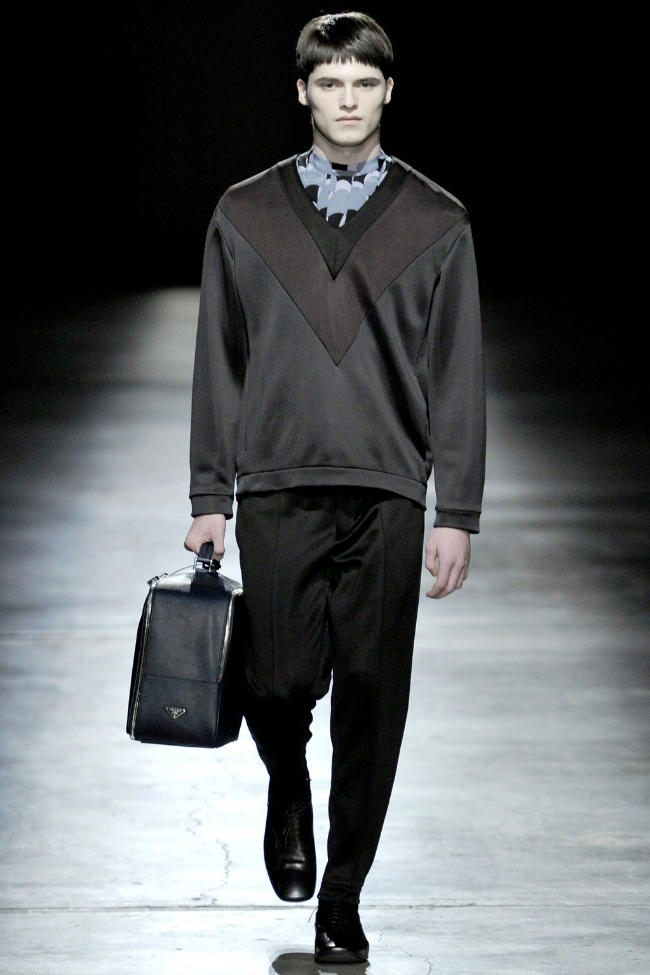 Prada Fall 2011 | Milan Fashion Week - The Fashionisto