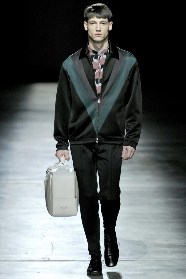 Prada Fall 2011 | Milan Fashion Week - The Fashionisto