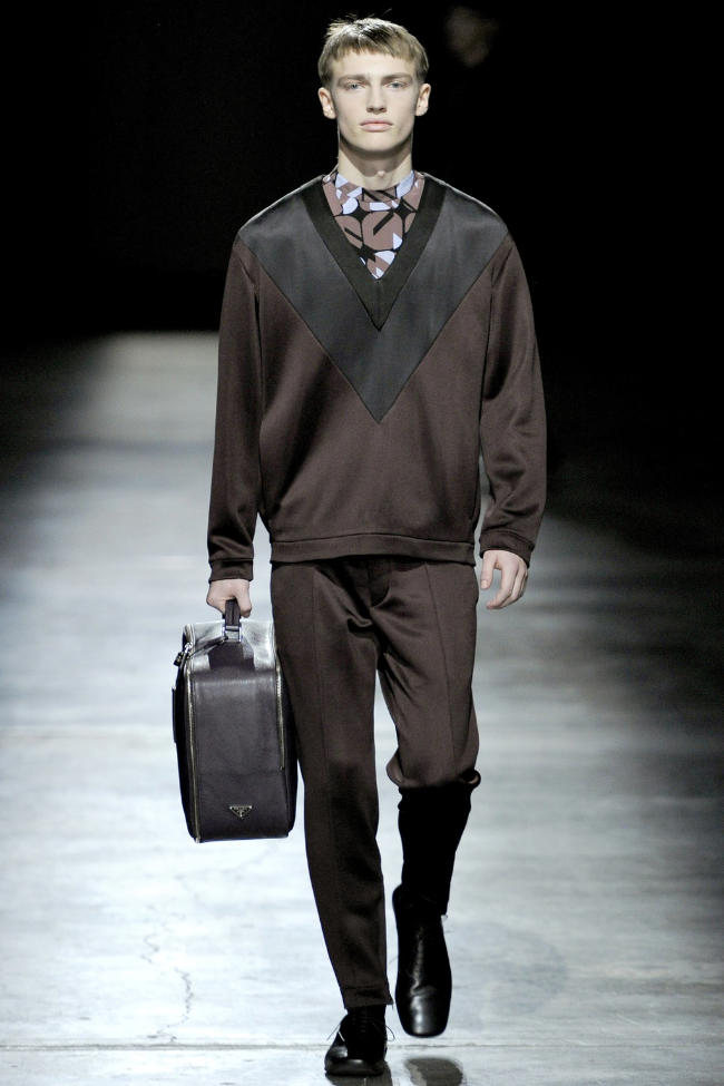 Prada Fall 2011 | Milan Fashion Week - The Fashionisto