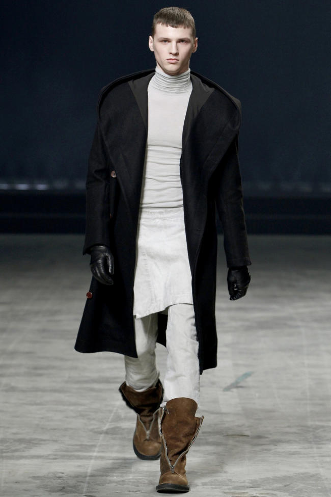 Rick Owens Fall 2011 | Paris Fashion Week – The Fashionisto