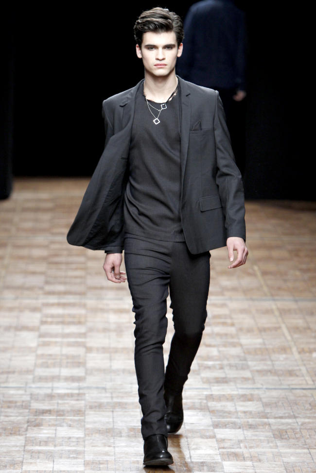 Yigal Azrouël Fall 2011 | Paris Fashion Week – The Fashionisto