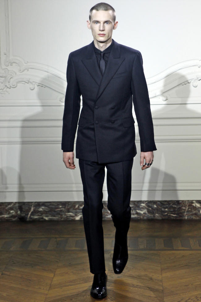 Yves Saint Laurent Fall 2011 | Paris Fashion Week – The Fashionisto
